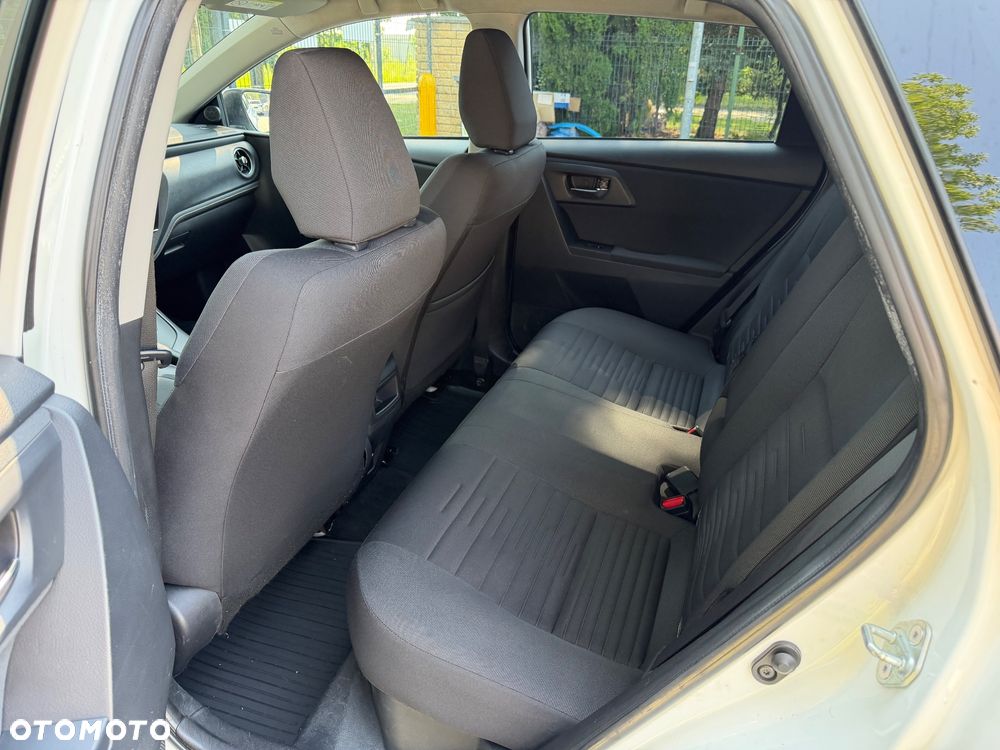 Toyota Auris Hybrid 135 Premium - 10