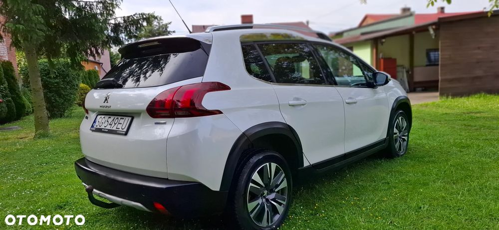 Peugeot 2008 1.2 Pure Tech GPF Allure S&S EAT6 - 12