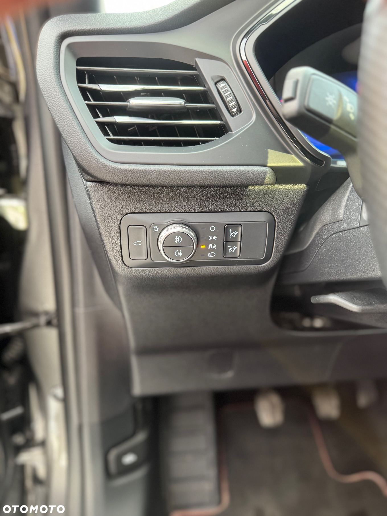 Ford Kuga - 17