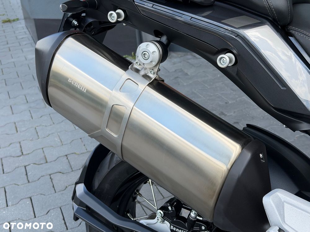 Benelli TRK 502X - 14