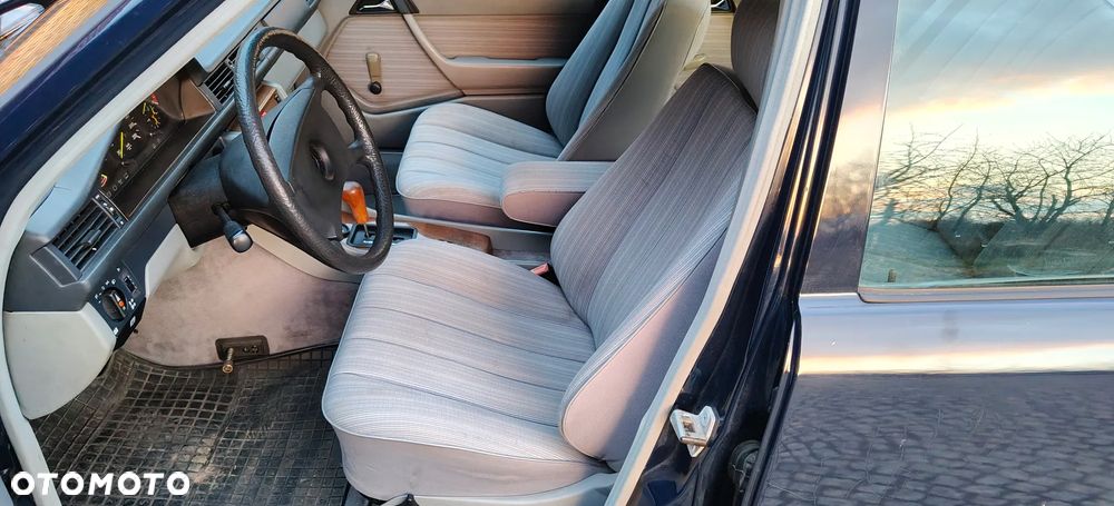 Mercedes-Benz W124 (1984-1993) - 10