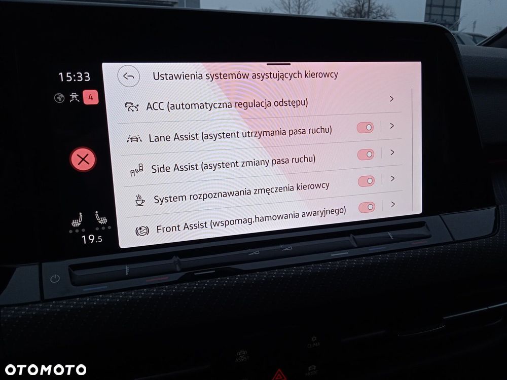 Volkswagen Golf 1.5 TSI R-Line - 28