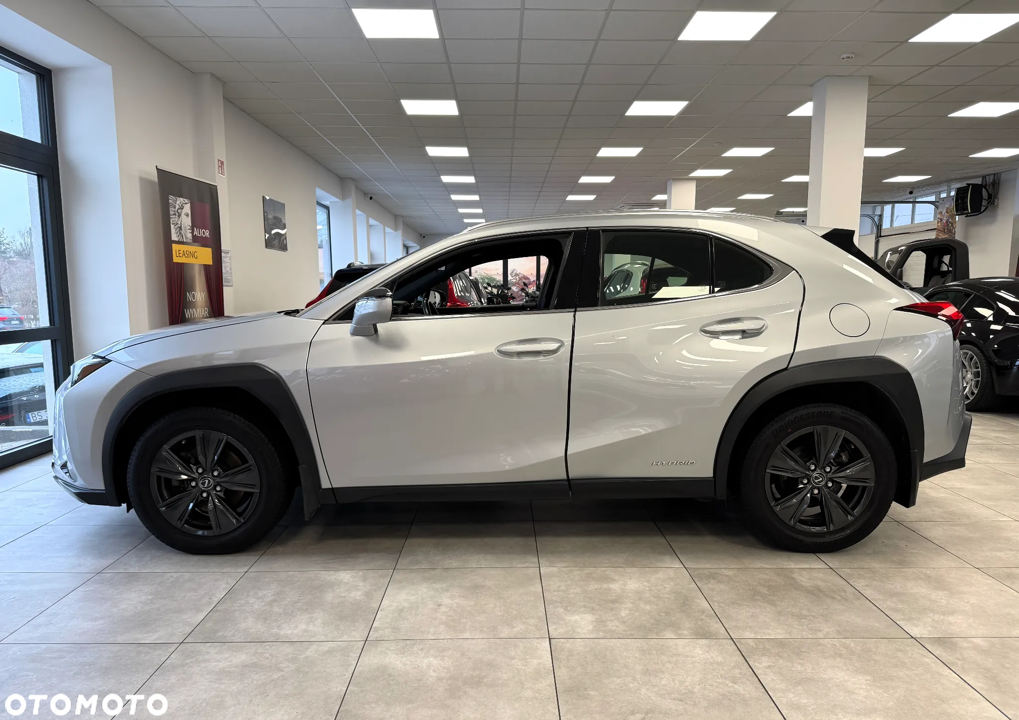 Lexus UX 200 Luxury Line - 4