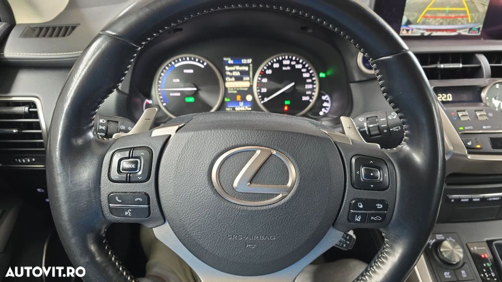 Lexus Seria NX - 5