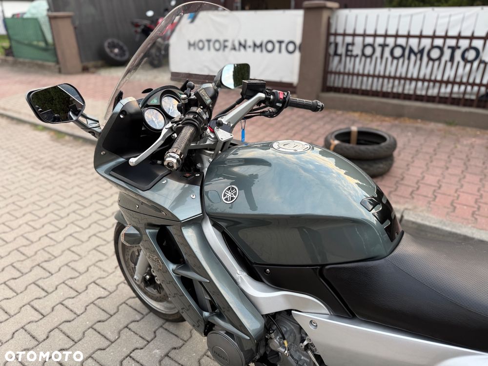 Yamaha FJR - 23