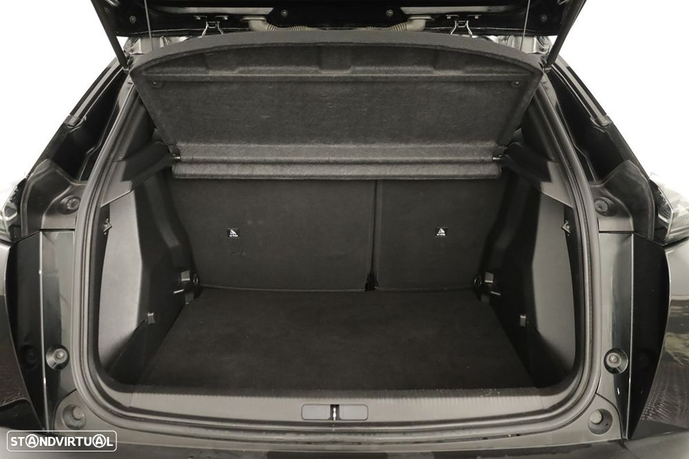 Peugeot 2008 1.2 PureTech Allure - 24