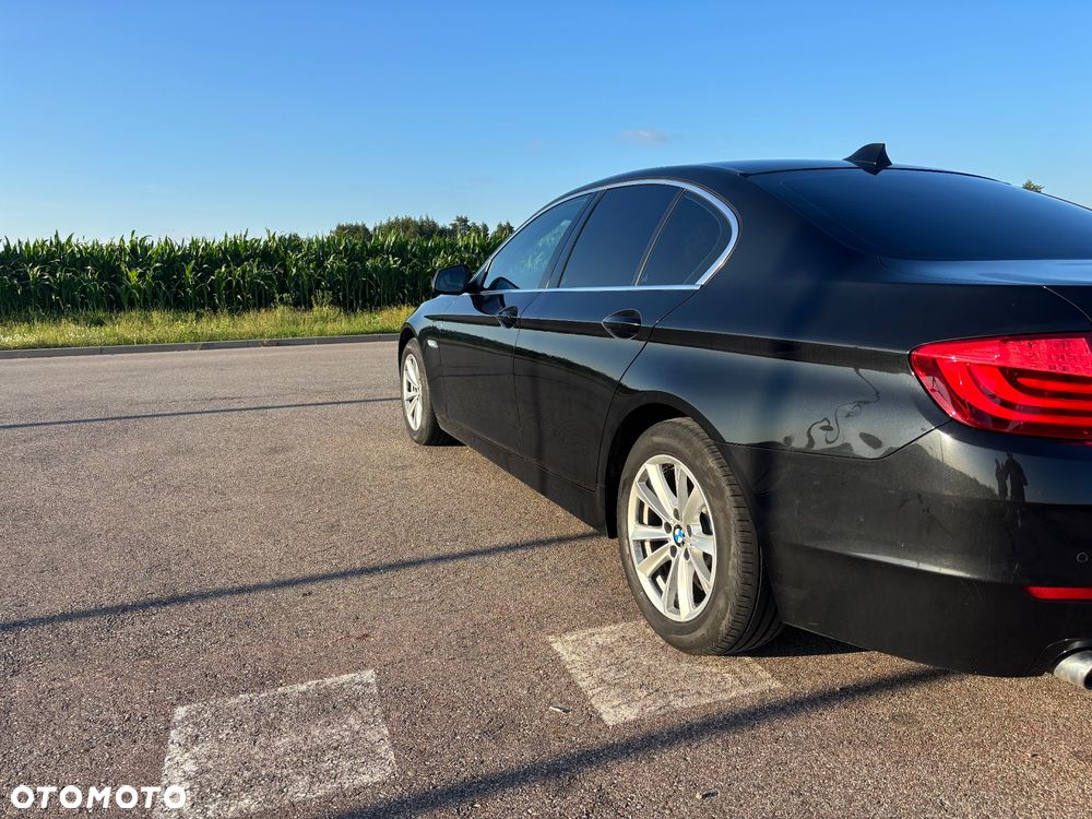 BMW Seria 5 520d xDrive - 5