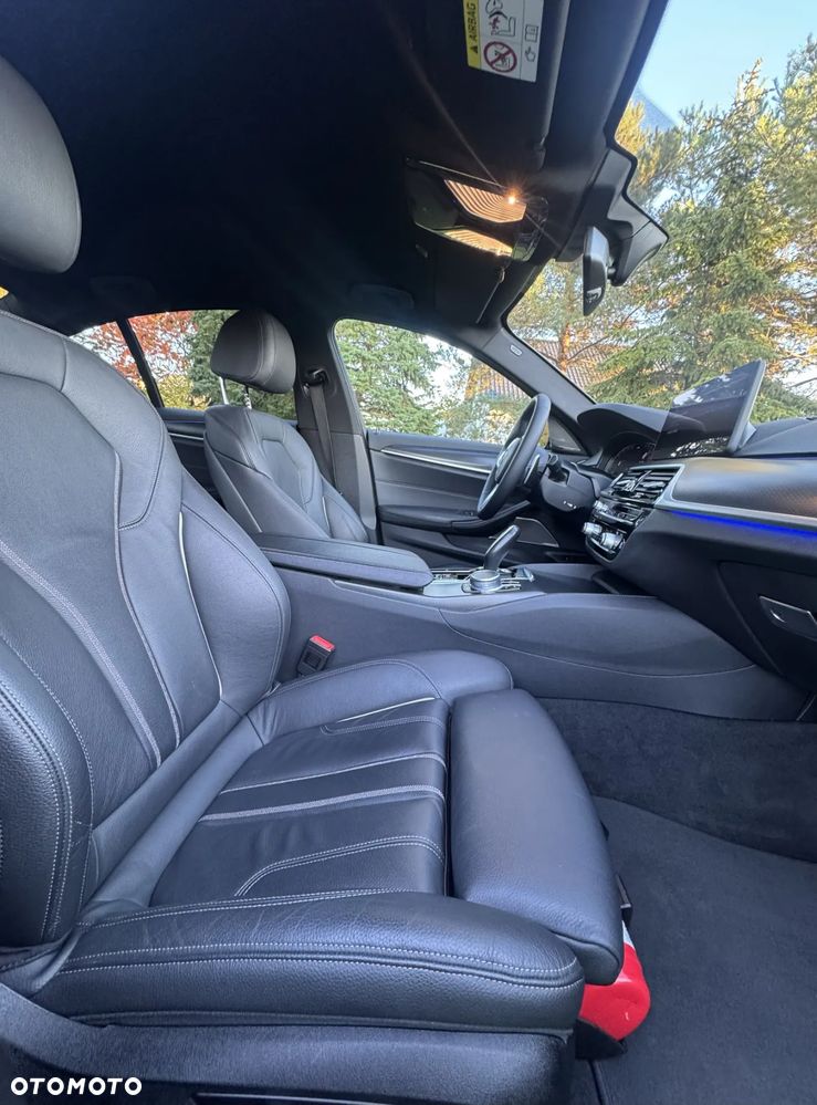 BMW Seria 5 520d xDrive M Sport sport - 12