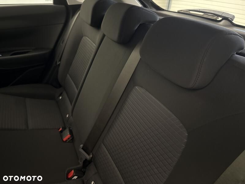 Hyundai i20 - 18