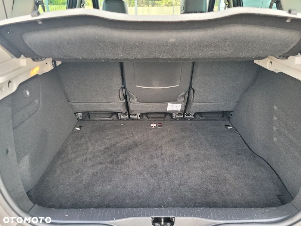 Renault Scenic - 21