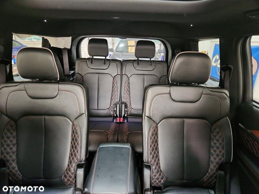 Jeep Grand Cherokee - 9