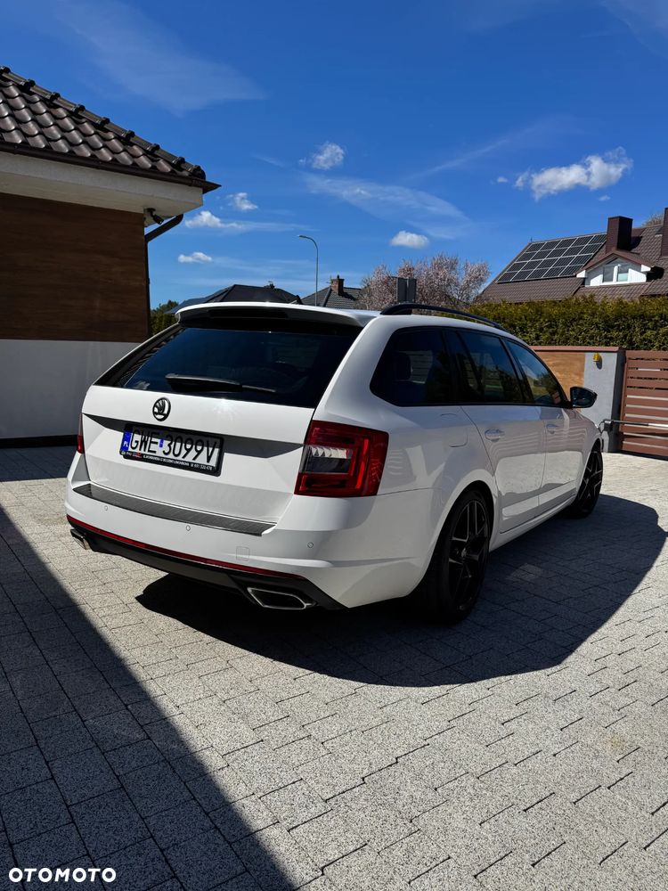 Skoda Octavia 2.0 TDI 4x4 RS DSG - 3