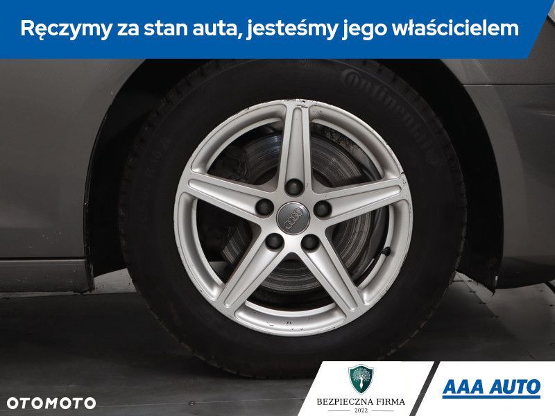 Audi A4 Limousine - 17