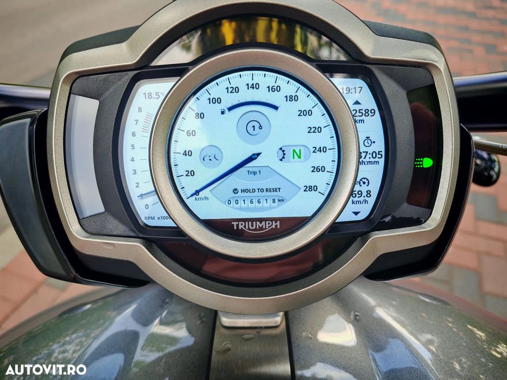 Triumph Rocket 3 R Black - 3