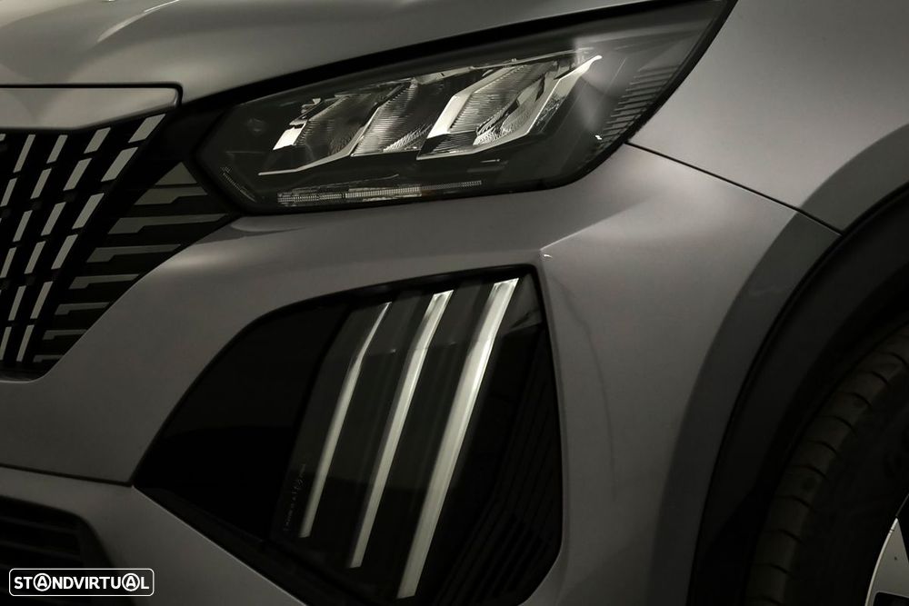 Peugeot 2008 1.2 PureTech Allure - 6