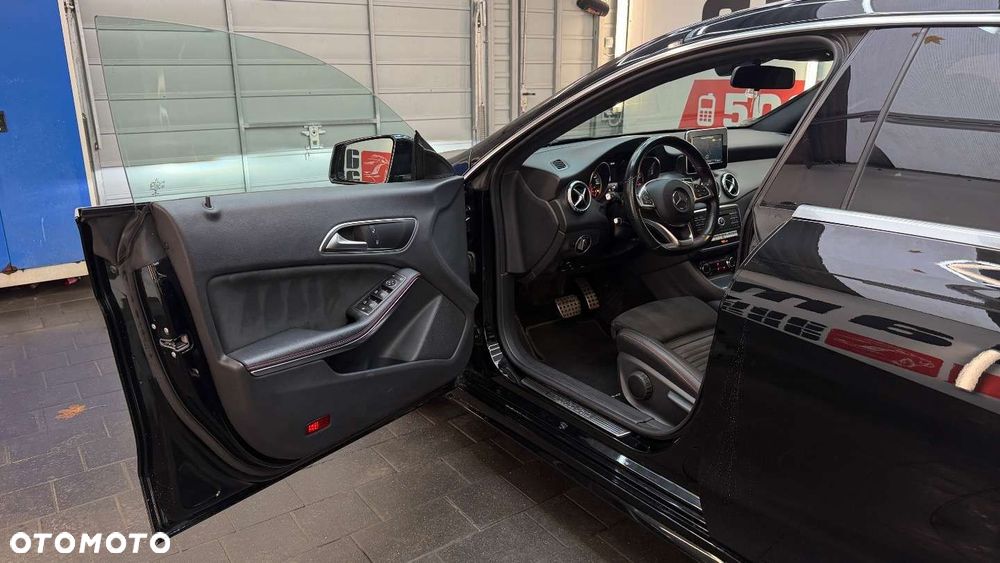 Mercedes-Benz CLA - 20