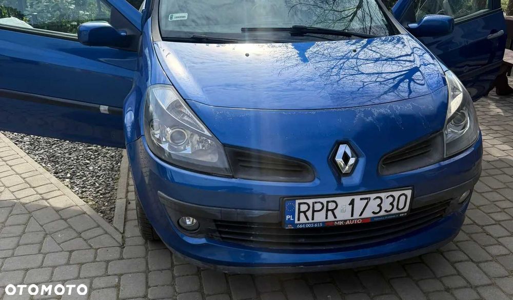 Renault Clio - 1
