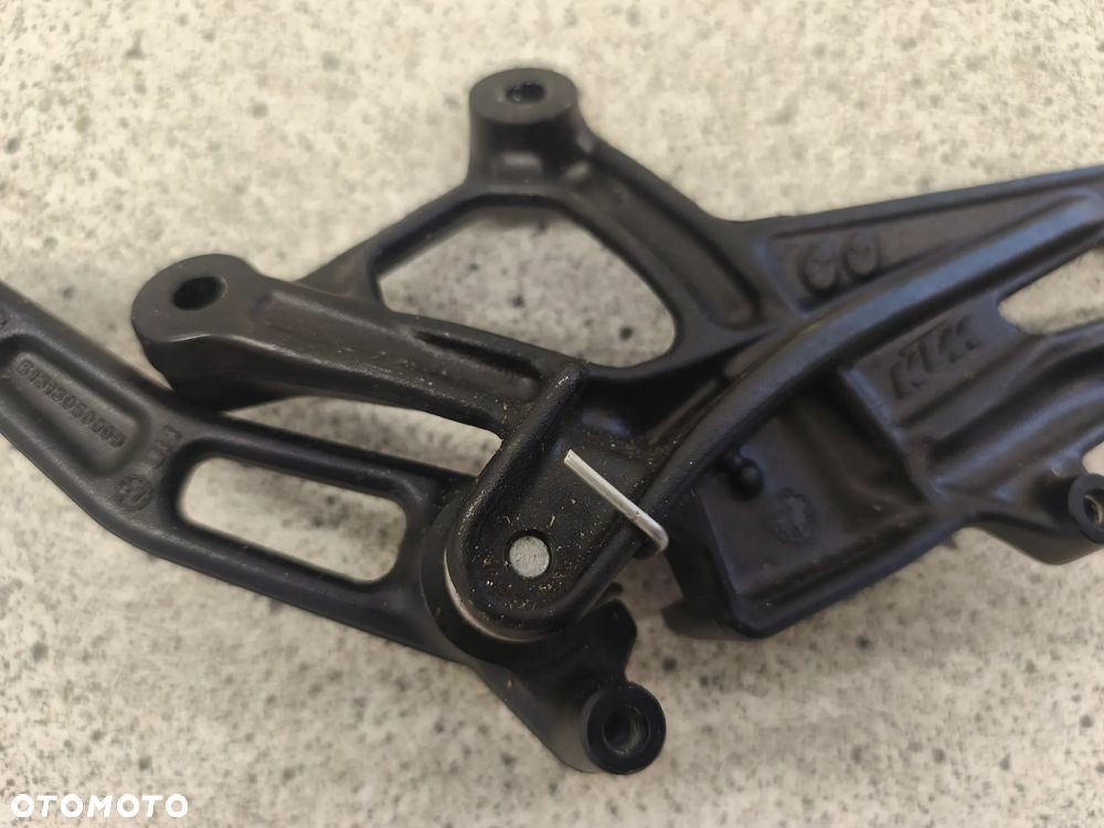 Set prawy przód, dźwignia hamulcowa KTM 1290 Super Duke - 11