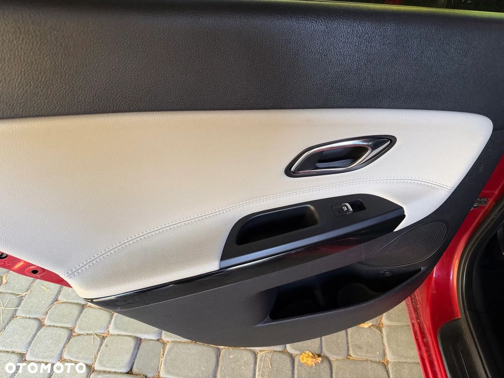 Kia Ceed 1.6 GDI DCT Platinum Edition - 32