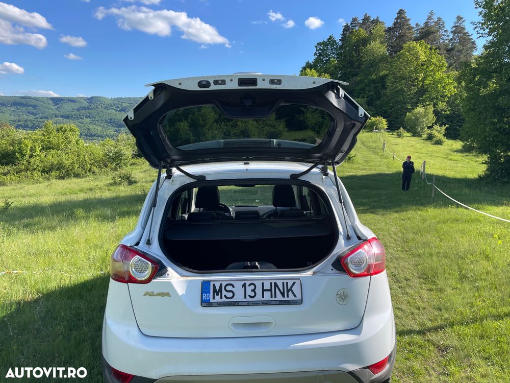 Ford Kuga 2.0 TDCi 4x4 Aut. SYNC - 3