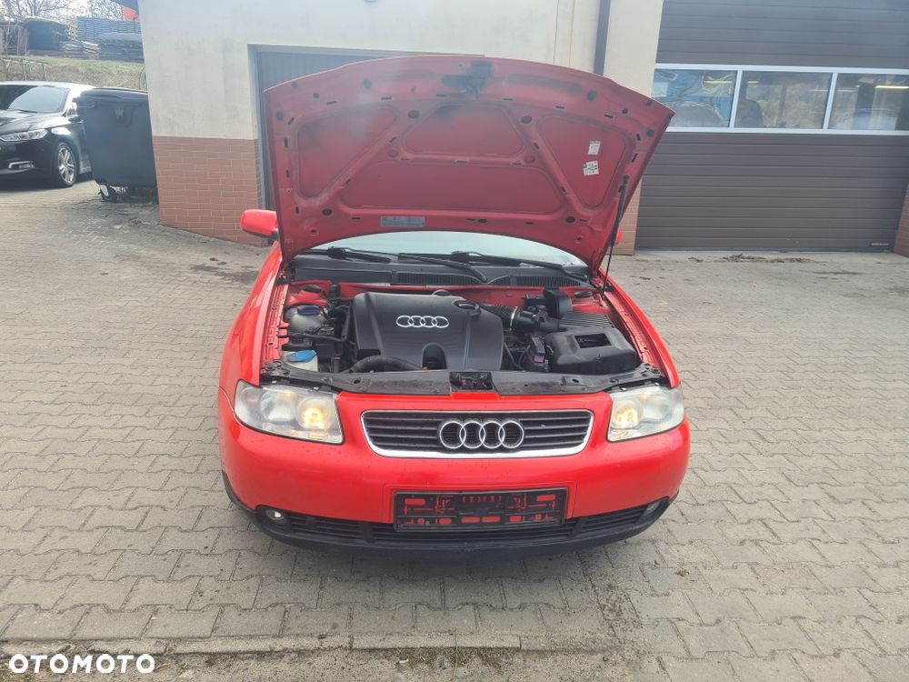 Audi A3 3-drzwiowe 1.6 Attraction - 9