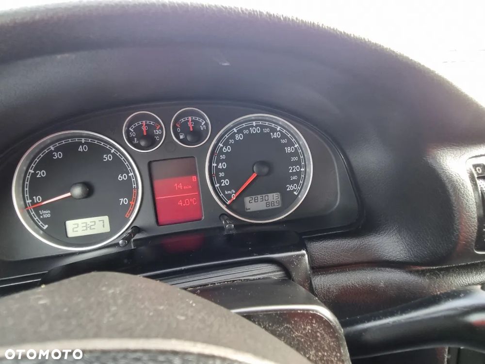 Volkswagen Passat 2.0 Comfortline - 16