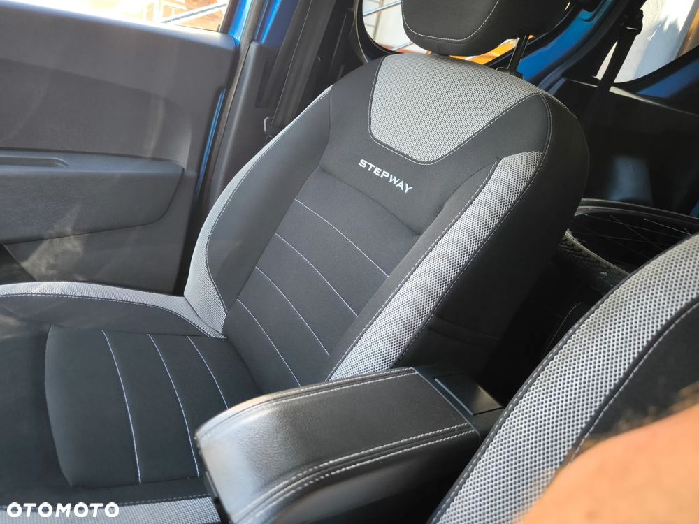 Dacia Dokker 1.6 SCe Stepway - 20