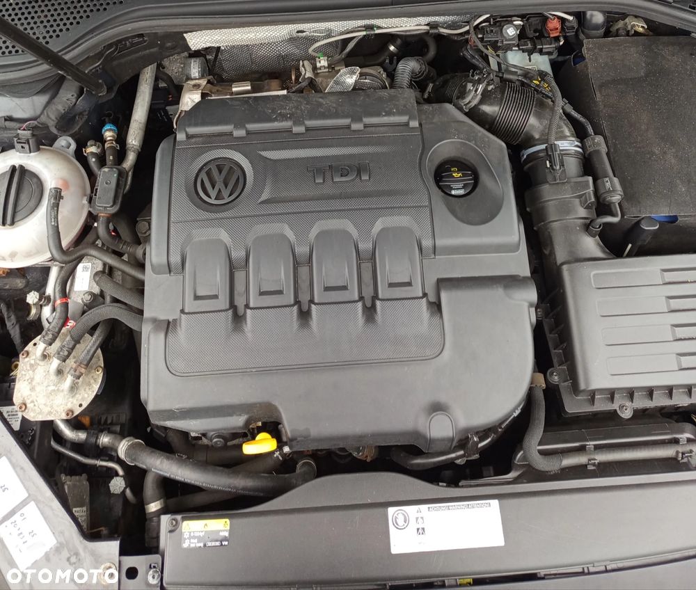 Volkswagen Passat 2.0 TDI BMT Comfortline DSG - 16