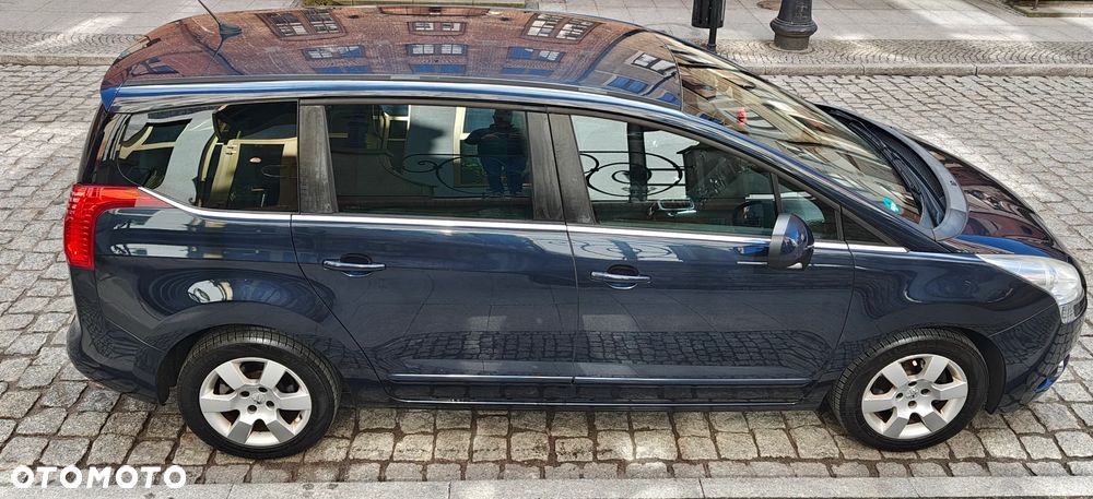 Peugeot 5008 1.6 Premium - 12