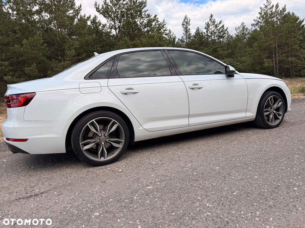 Audi A4 Limousine 2.0 TFSI ultra S tronic design - 4