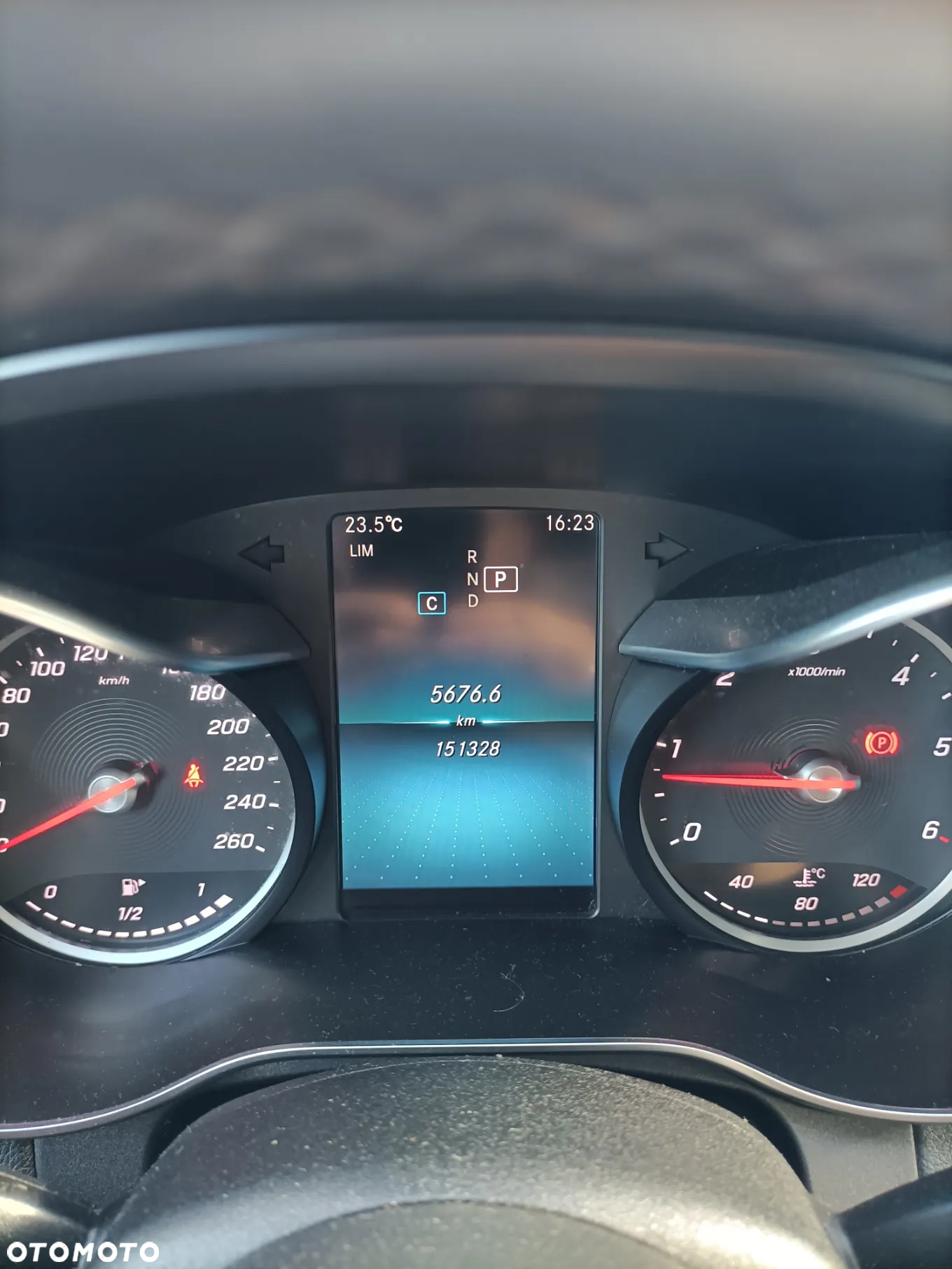 Mercedes-Benz Klasa C 180 d T 9G-TRONIC AMG Line - 7