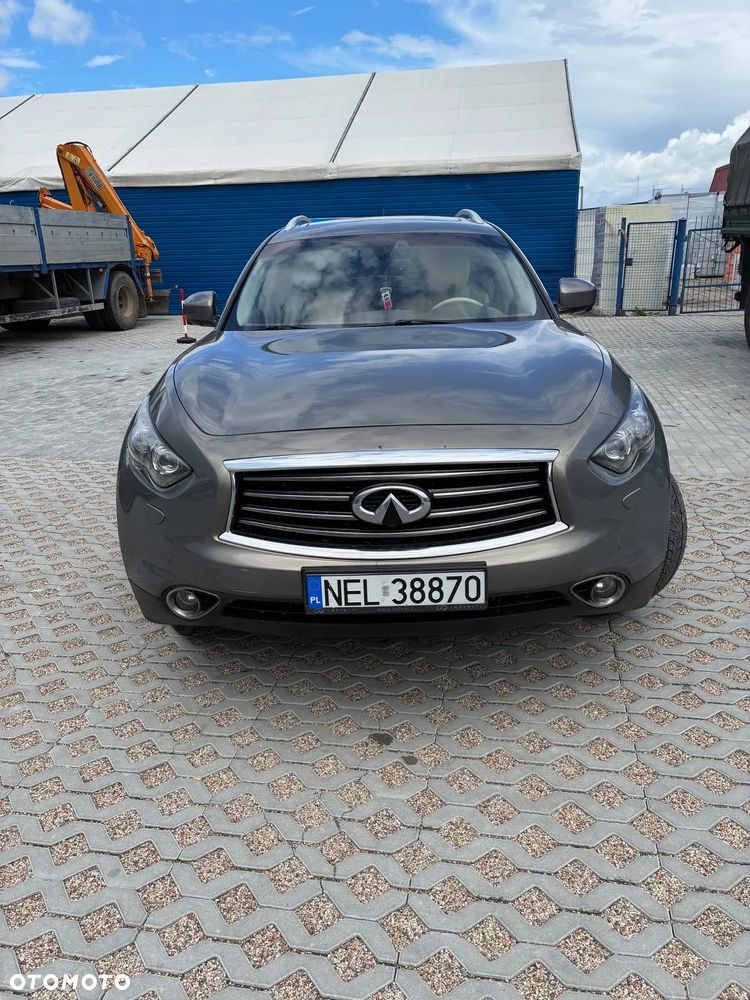 Infiniti Q70 3.0d S - 4