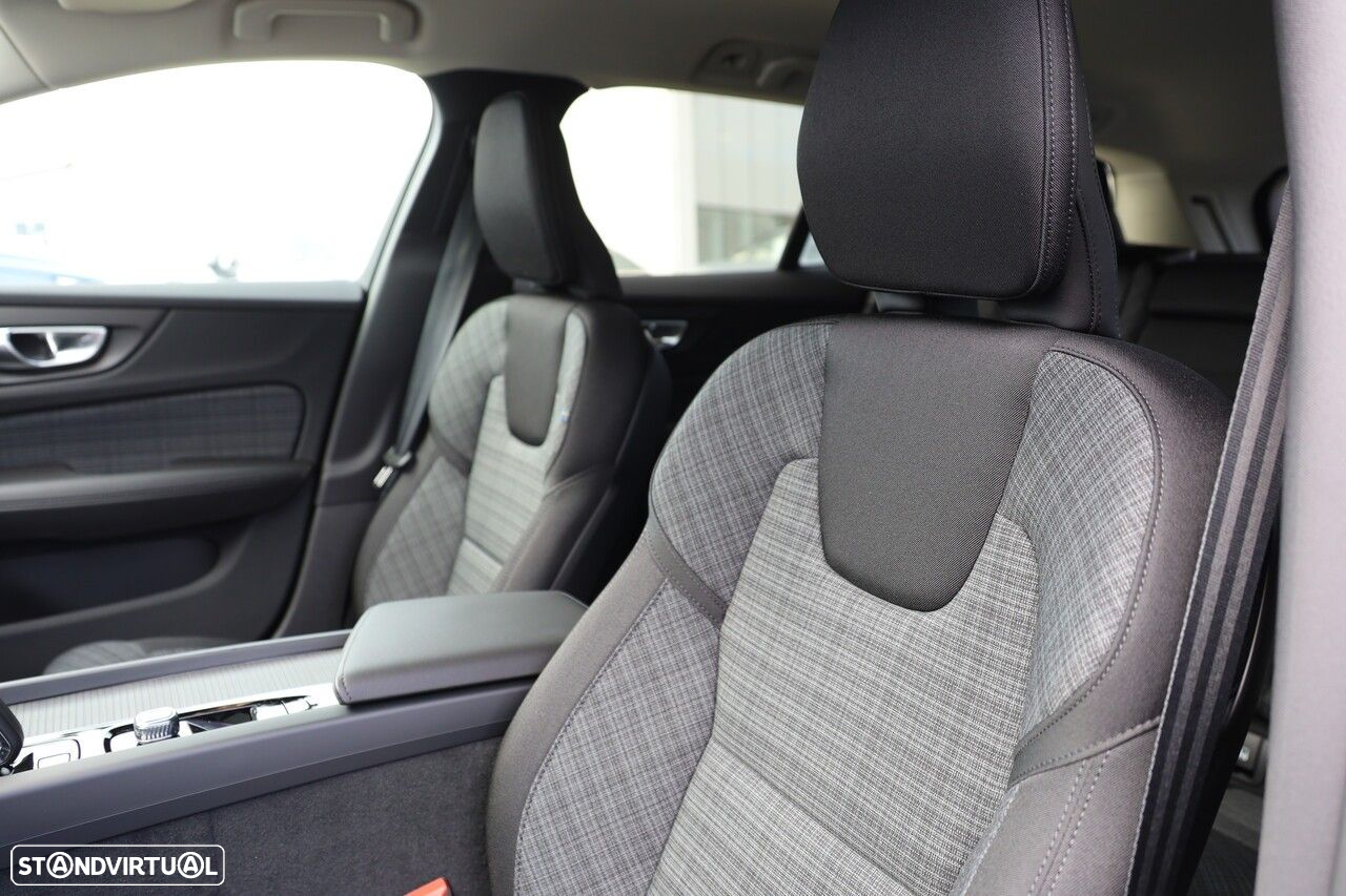 Volvo V60 2.0 B4 Core Auto - 9