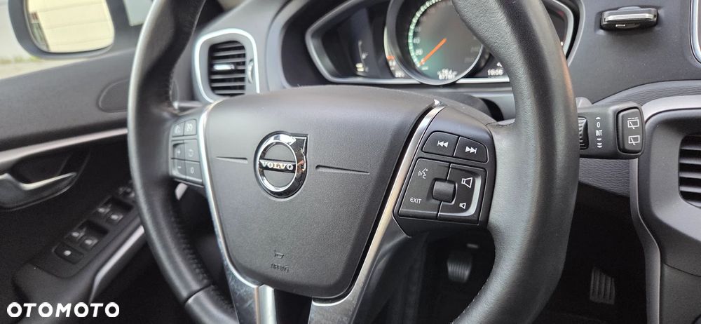 Volvo V40 - 36