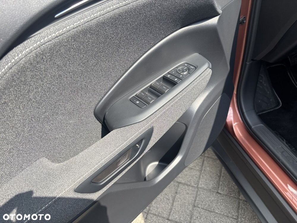Lexus LBX 1.5 Hybrid - 21