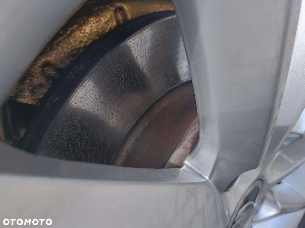 Skoda Yeti 2.0 TDI SCR 4x2 Active - 9