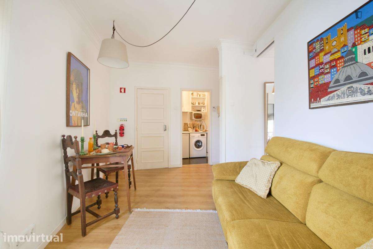 Apartamento com 1 quartos - localizado em Anjos Lisbon - Grande imagem: 2/19