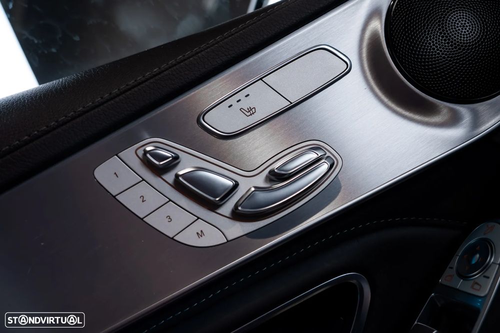Mercedes-Benz C 63 AMG S - 26
