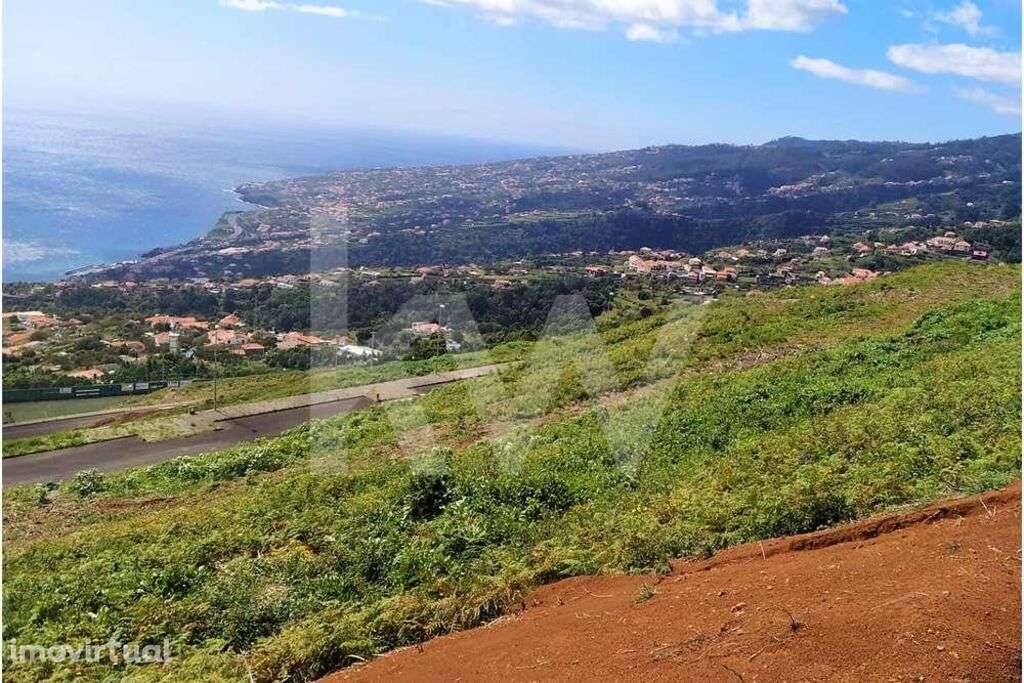 Terreno com 1254 m2 em Santa Cruz com uma vista soberba para o mar. - Grande imagem: 2/19