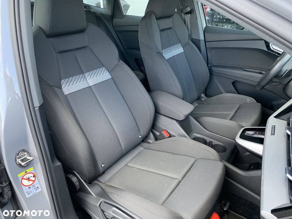 Audi Q4 Sportback e-tron - 13