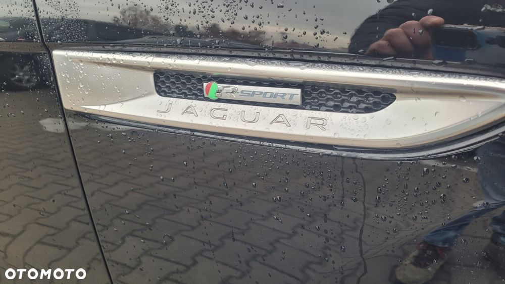 Jaguar F-Pace 20d AWD R-Sport - 22