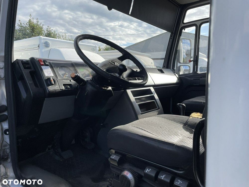 Mercedes-Benz Autosklep Gastronomiczny Warzywniak food truck foodtruck sklep W-zasi - 19