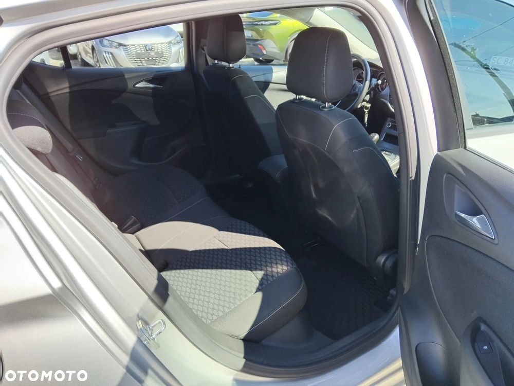 Opel Astra 1.4 T Dynamic - 18