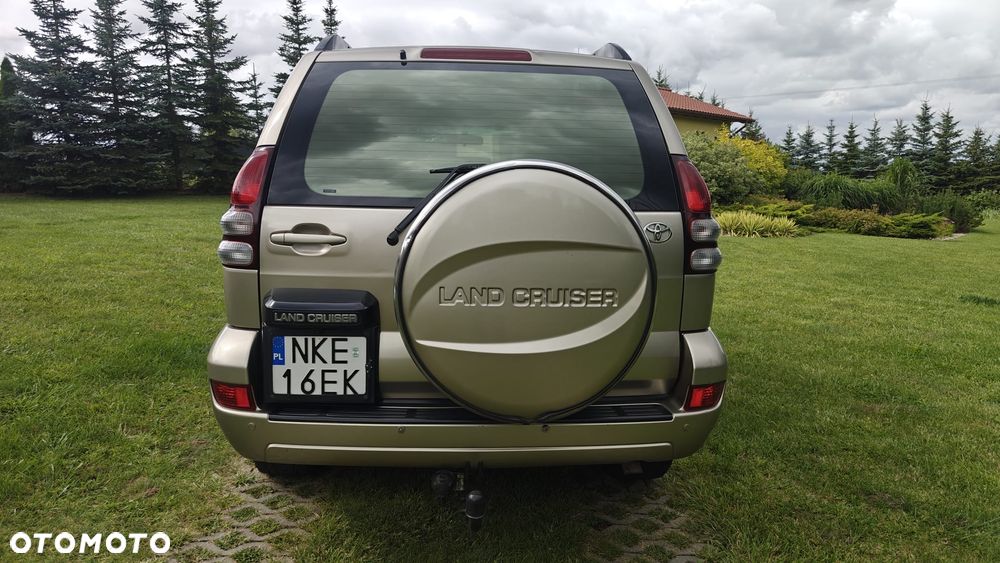 Toyota Land Cruiser - 15