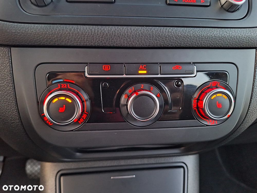 Volkswagen Golf Plus 1.6 Comfortline - 24