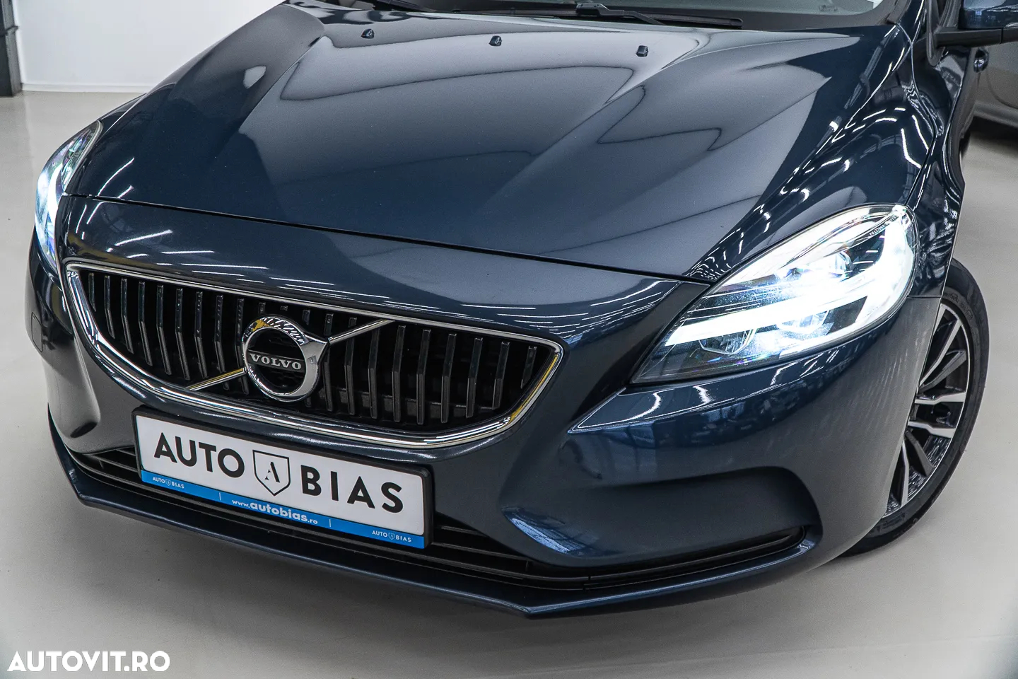 Volvo V40 D2 Aut. Momentum - 10