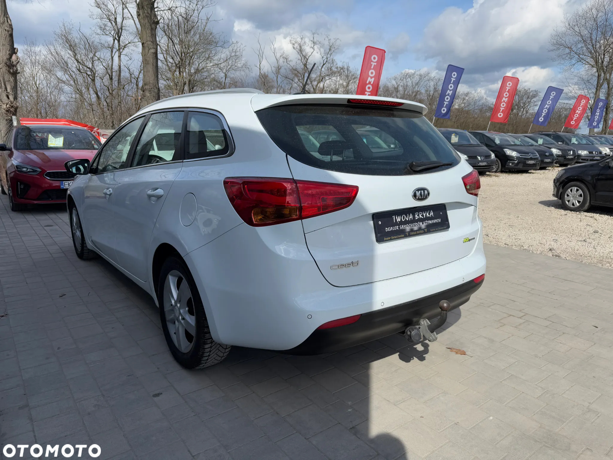 Kia Ceed 1.6 GDI ISG Spirit - 17