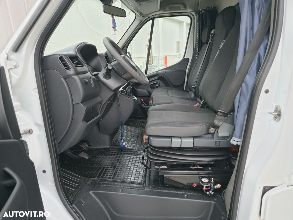 Opel Movano - 11