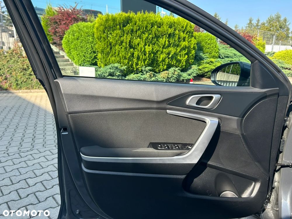 Kia Ceed 1.5 T-GDI M - 12
