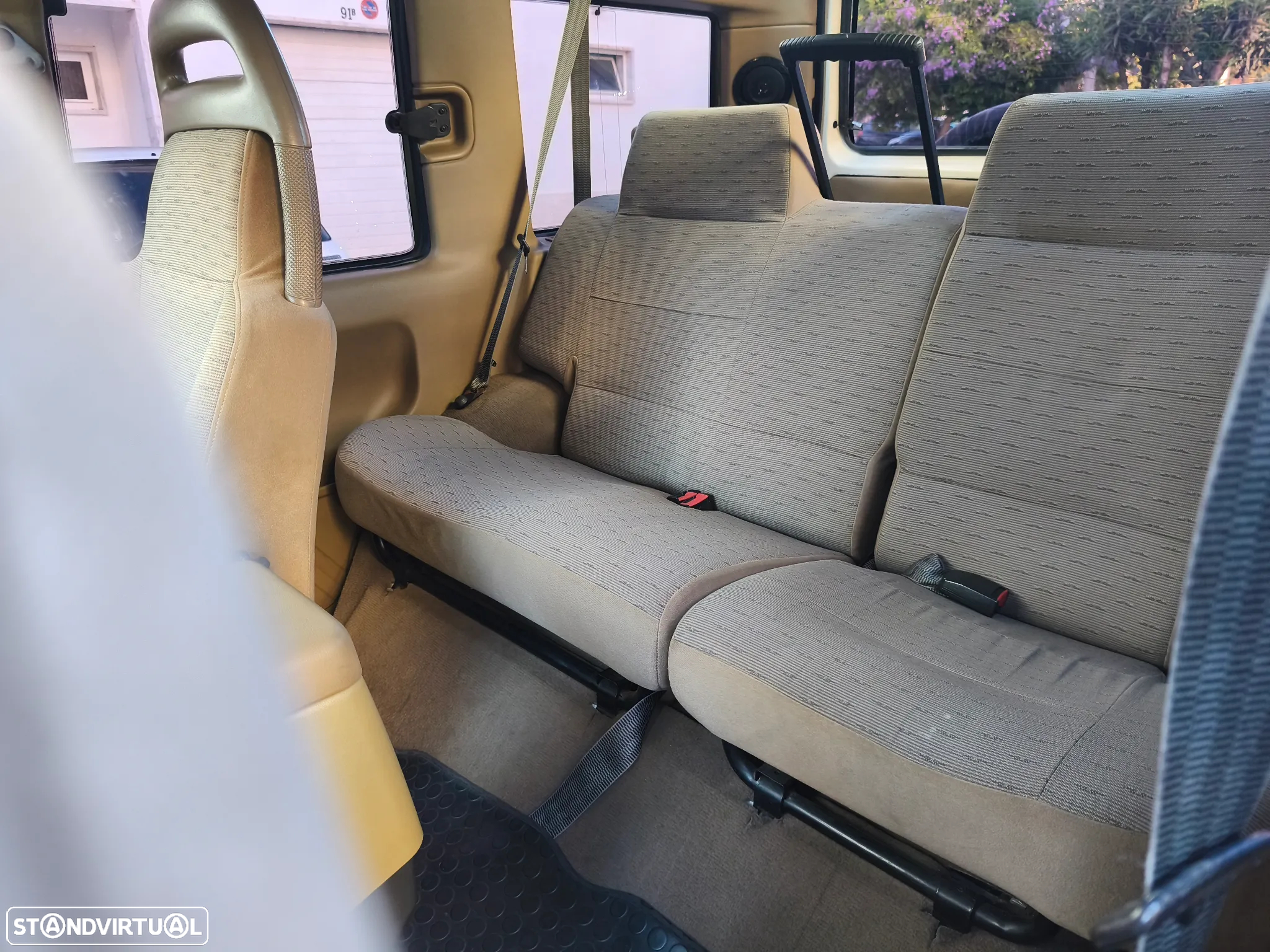 Land Rover Discovery 2.5 TDi - 26